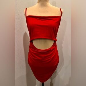 Red bodycon dress with cut-out & ruching of back